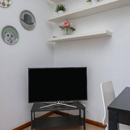 Youhosty - Zuretti42 Apartment Милано Екстериор снимка