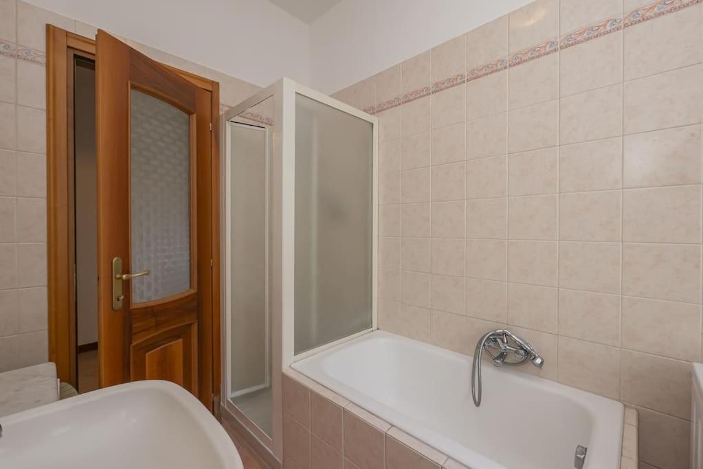 Youhosty - Zuretti42 Apartment Милано Екстериор снимка