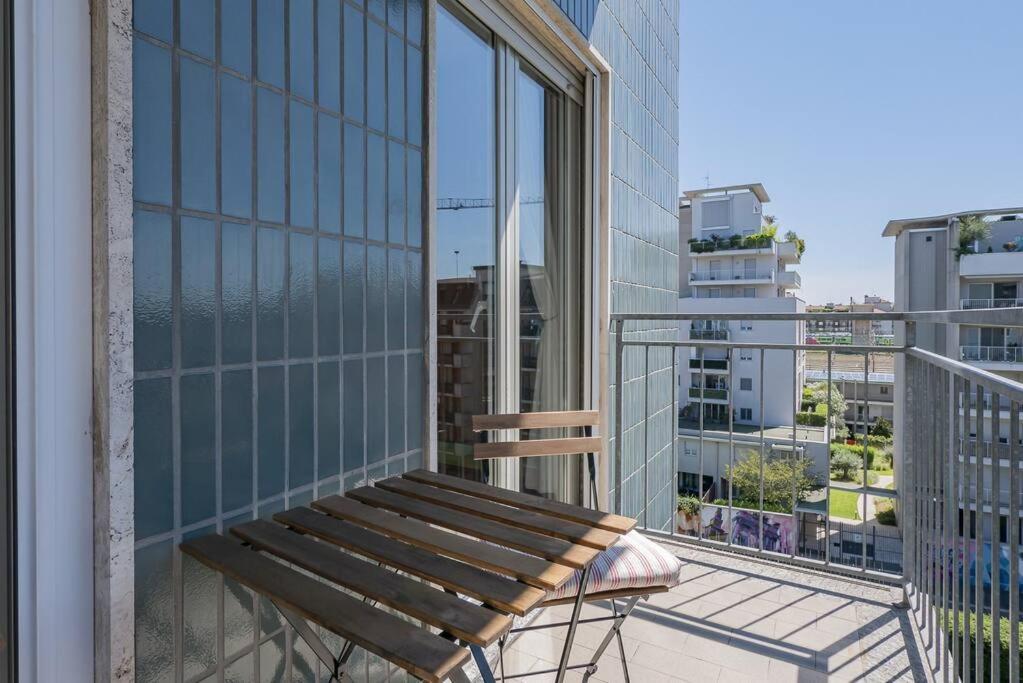 Youhosty - Zuretti42 Apartment Милано Екстериор снимка
